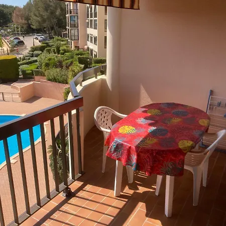 2 Avec Piscine Face A La A La Coudouliere アパート